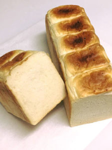 香る食パン
